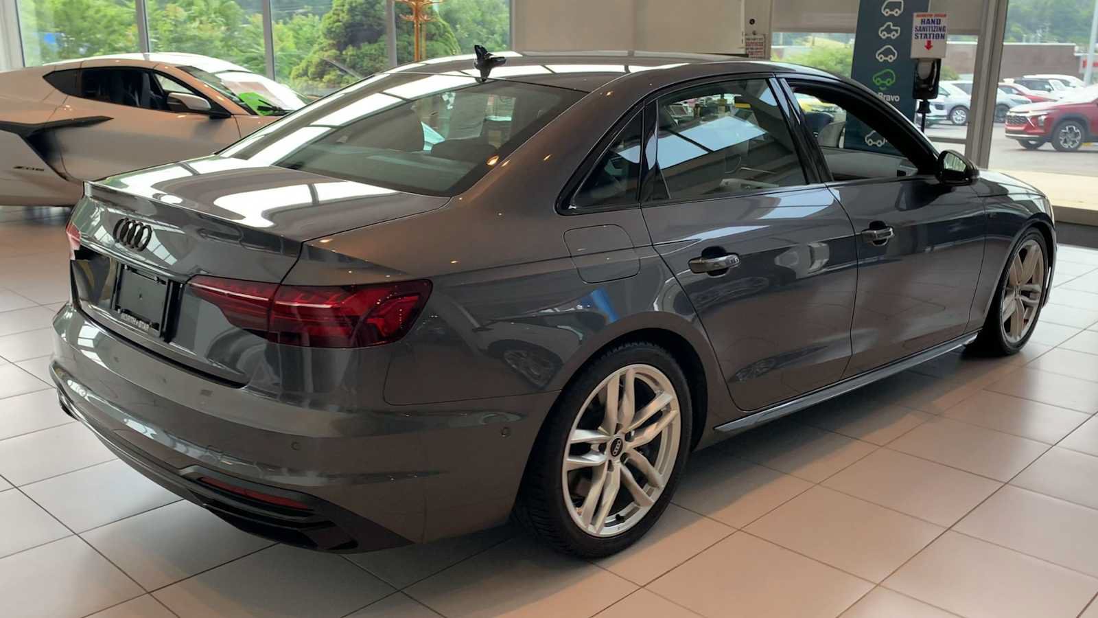 Used 2022 Audi A4 2.0T Prestige AWD/4WD image 8