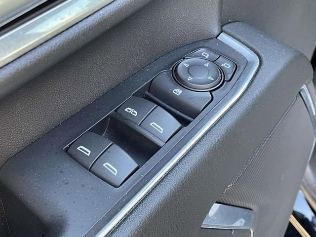 Used 2024 Chevrolet Silverado 2500 LT w/ Convenience Package AWD/4WD image 15