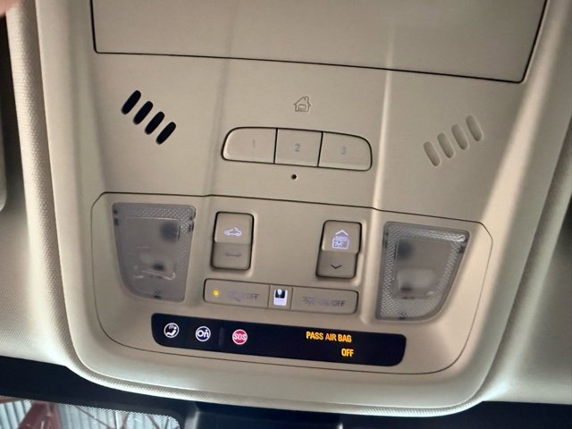 Used 2019 Cadillac XT5 Premium Luxury w/ Driver Assist Package image 30