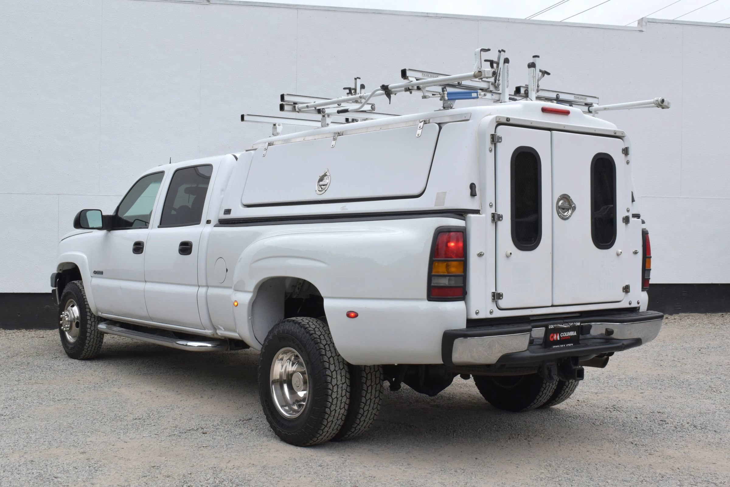 Used 2005 Chevrolet Silverado 3500 LT w/ Skid Plate Package AWD/4WD image 2