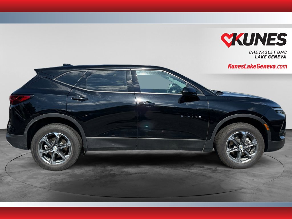 Used 2025 Chevrolet Blazer LT AWD/4WD image 11