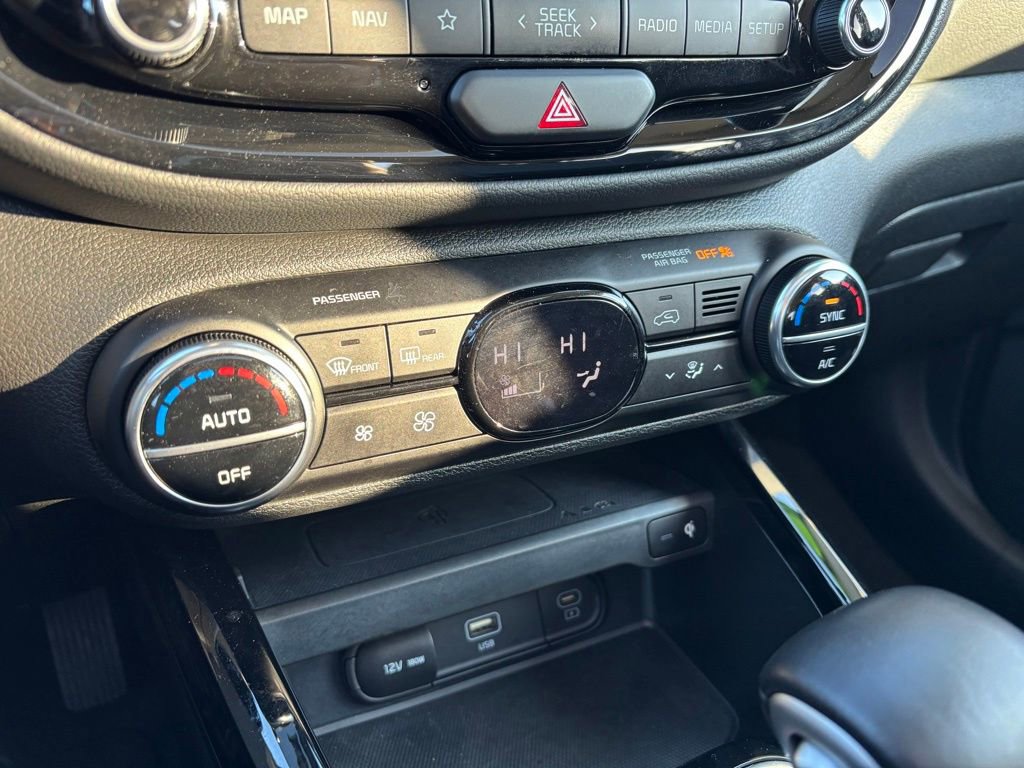 Used 2023 Kia Soul GT-Line w/ GT-Line Technology Package image 23