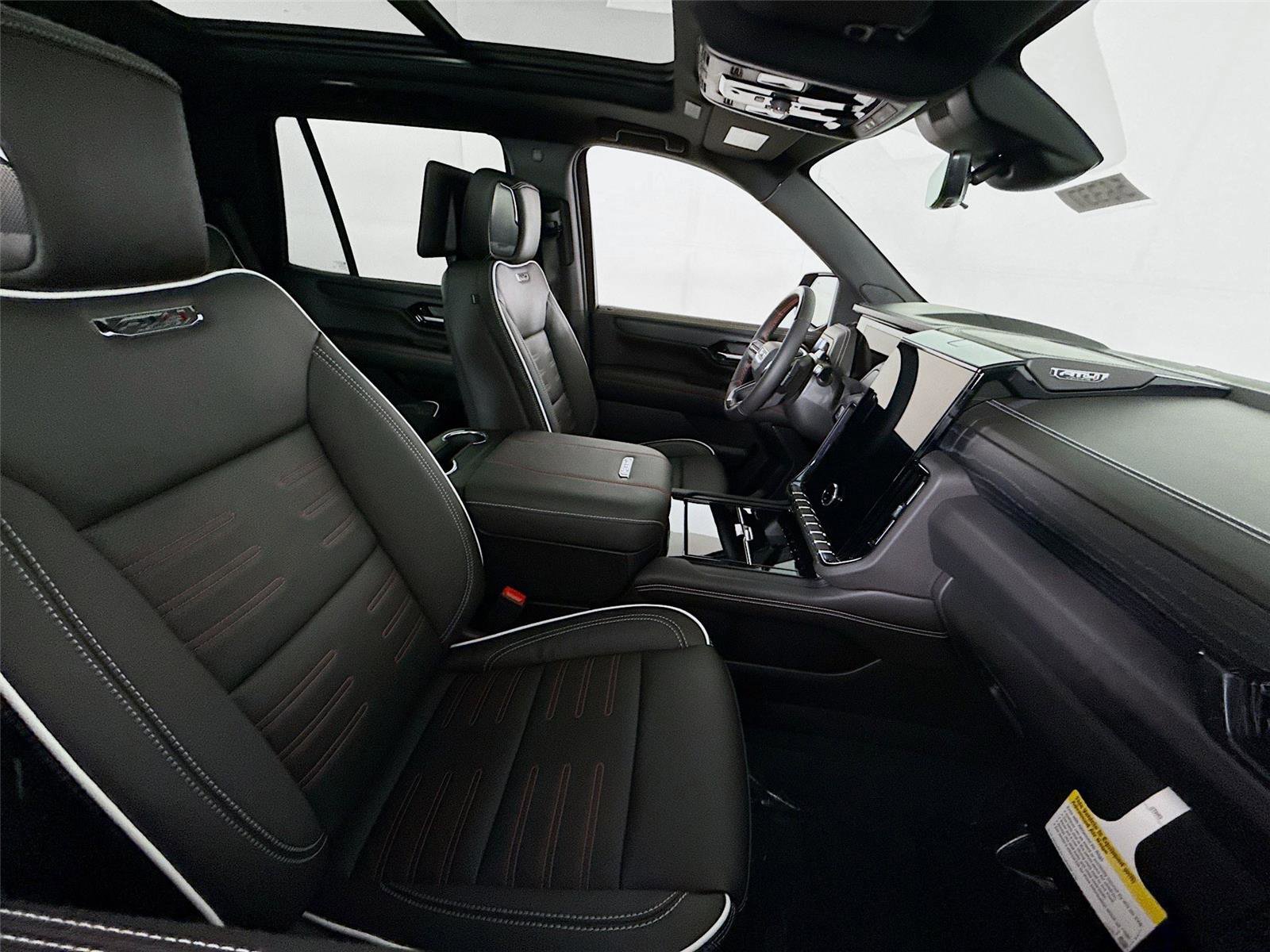 New 2026 GMC Yukon AT4 Ultimate AWD/4WD image 24