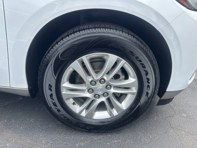 Used 2021 Buick Enclave Essence image 32