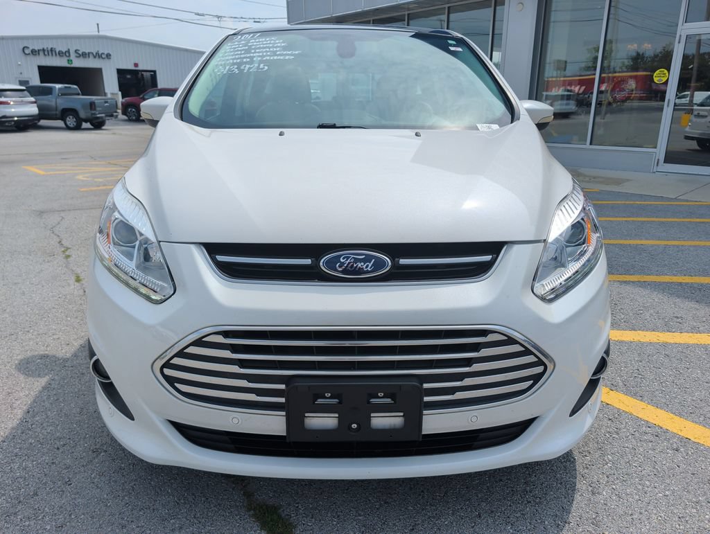 Used 2017 Ford C-MAX Titanium w/ Equipment Group 301A FWD image 2