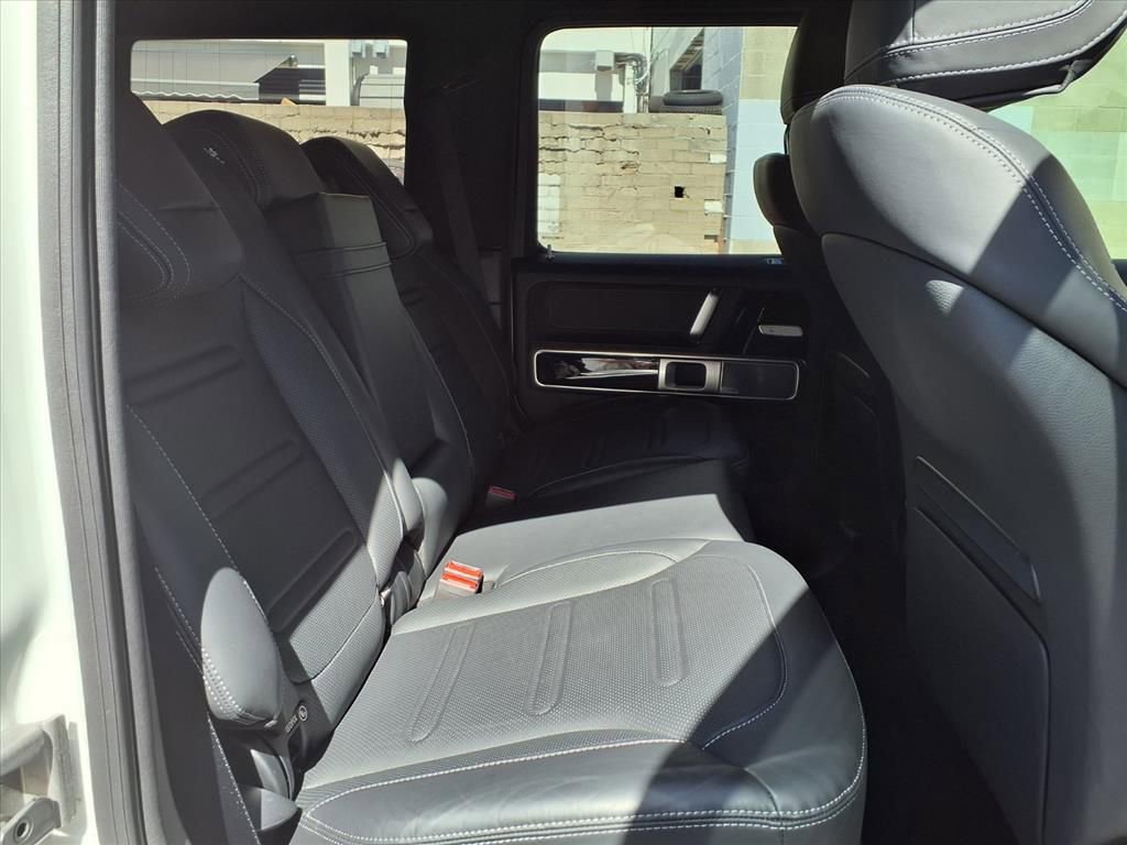 Used 2025 Mercedes-Benz G 550 image 9
