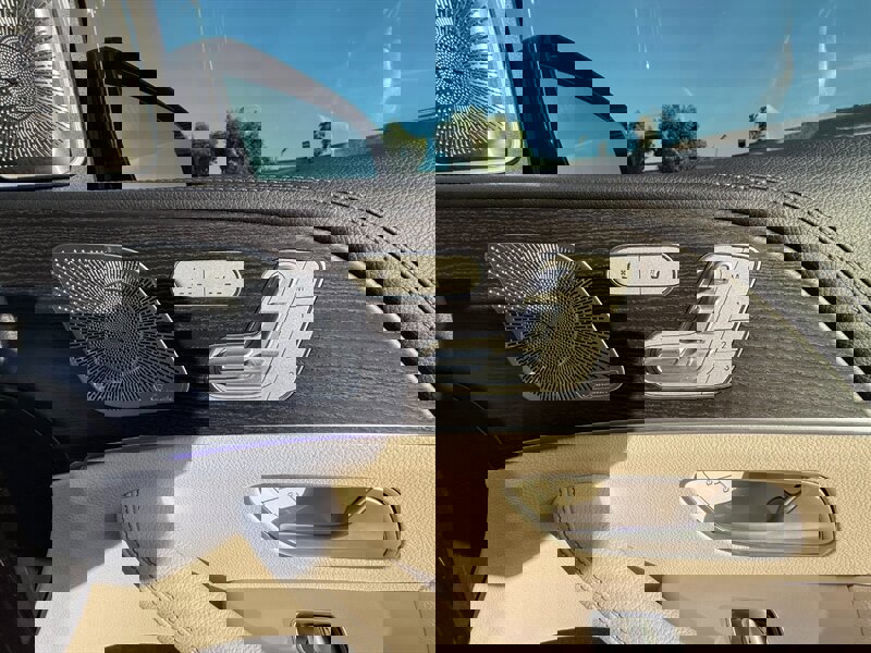 Used 2021 Mercedes-Benz GLS 580 4MATIC image 44