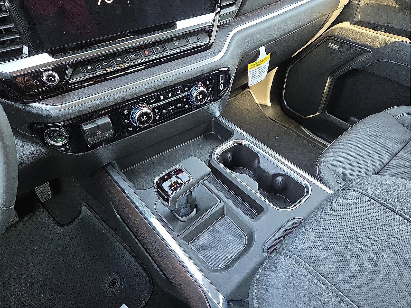 New 2026 GMC Sierra 1500 SLT w/ SLT Premium Plus Package image 25