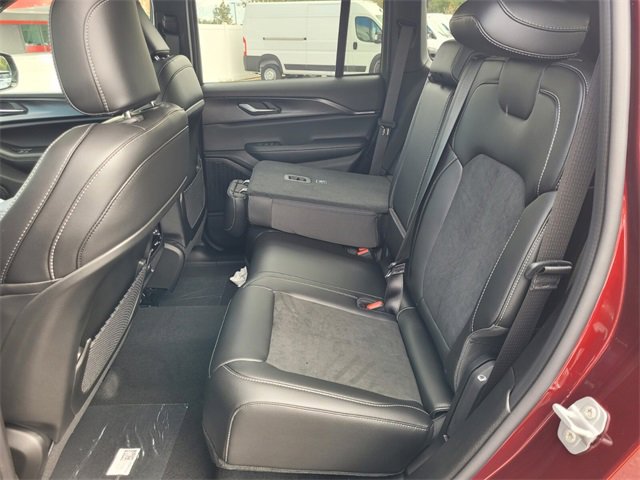 New 2025 Jeep Grand Cherokee Altitude image 7