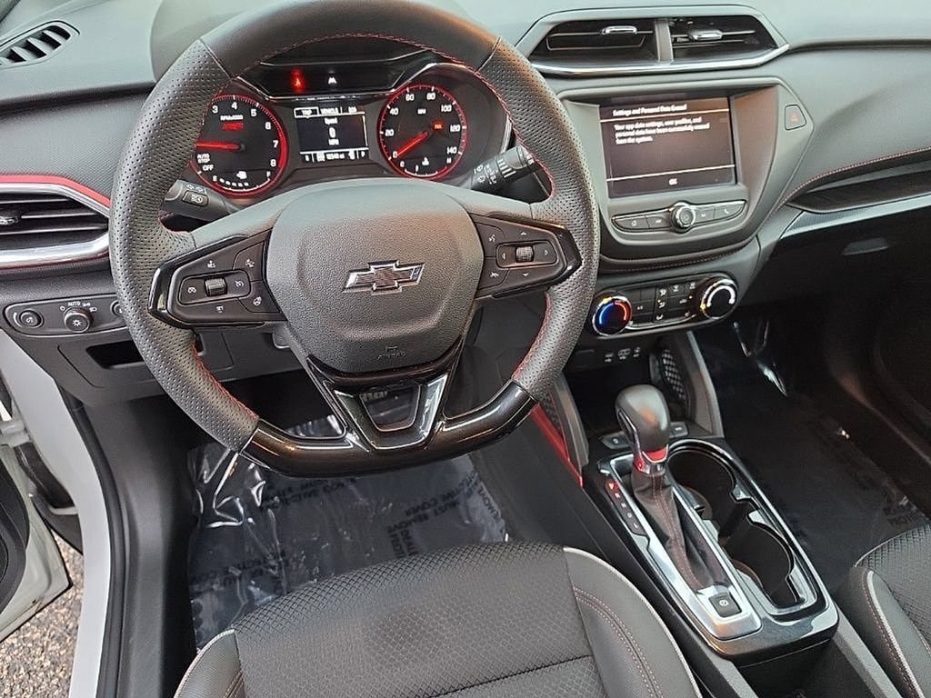 Used 2023 Chevrolet TrailBlazer RS AWD/4WD image 9