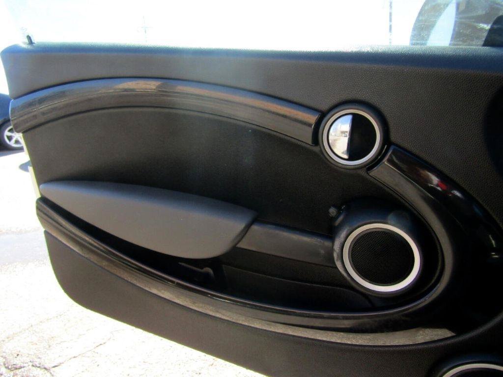 Used 2010 MINI Cooper S FWD image 9
