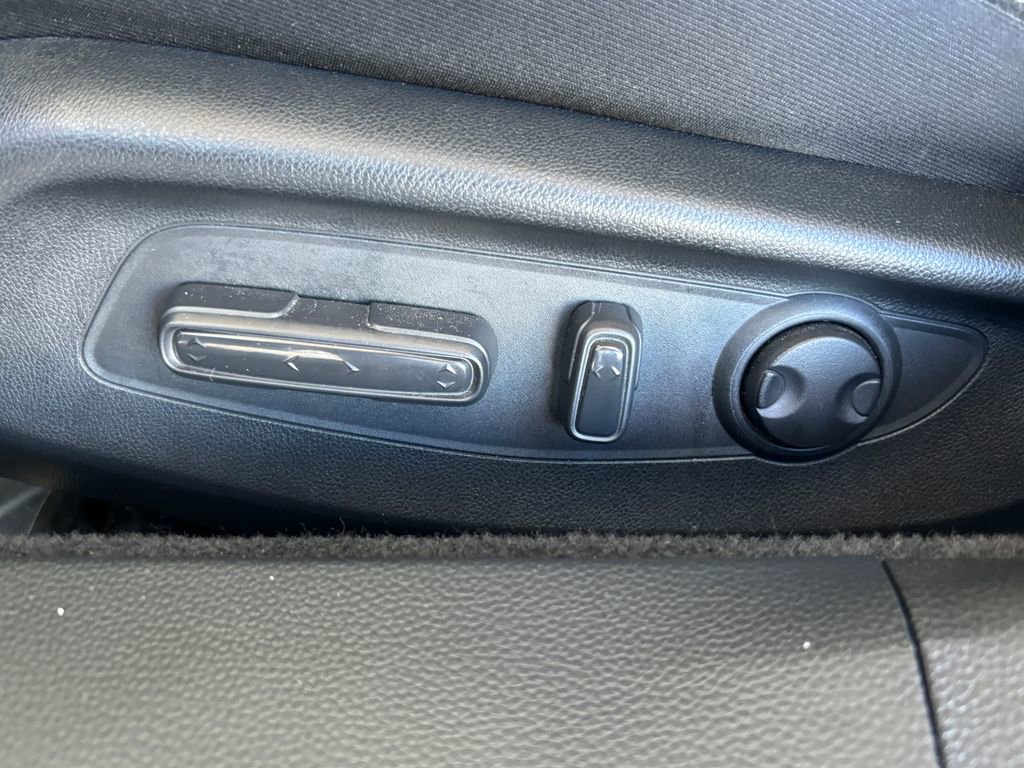 Used 2023 Honda Accord EX image 23