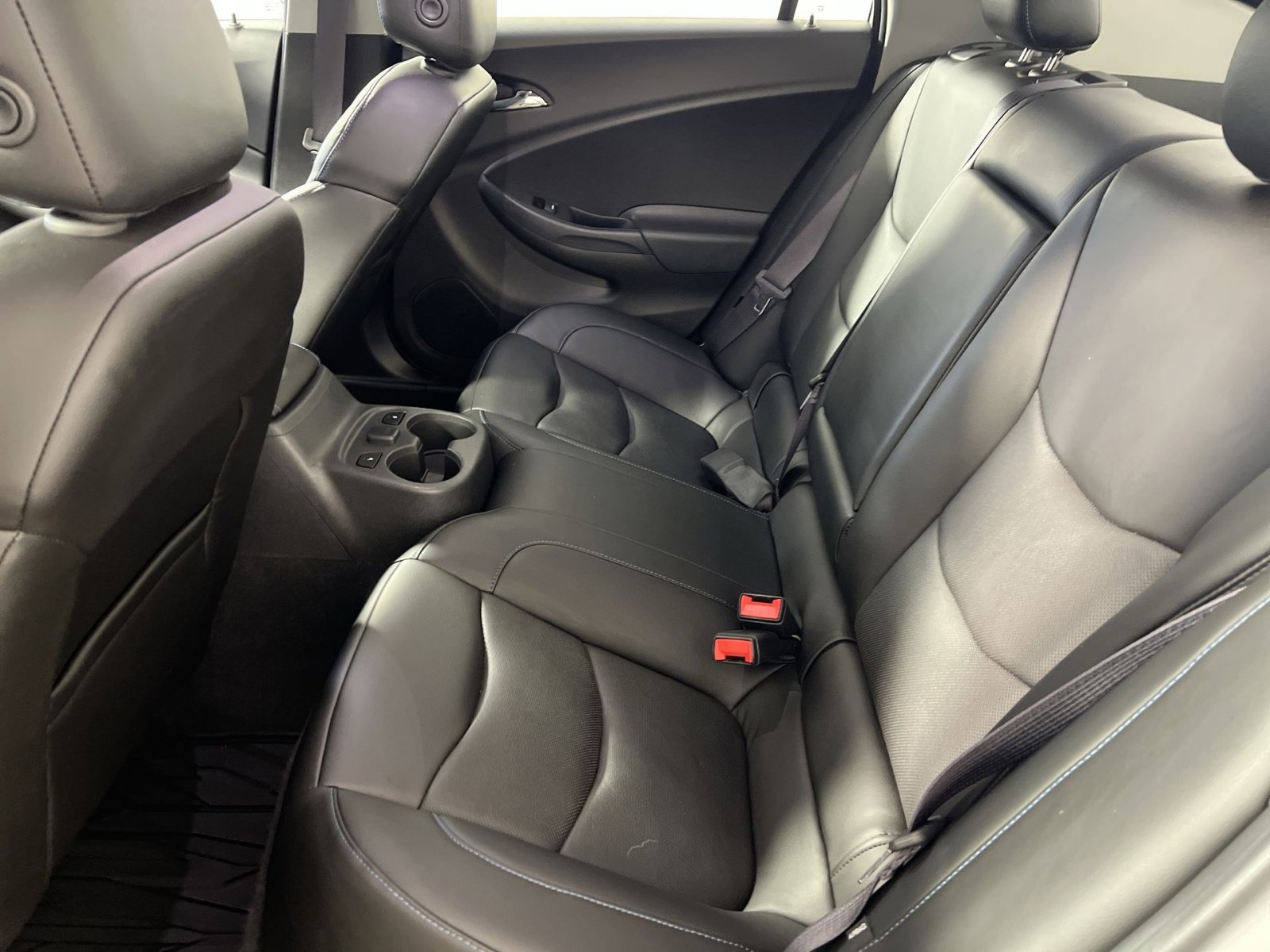 Used 2017 Chevrolet Volt Premier w/ Driver Confidence II Package image 25