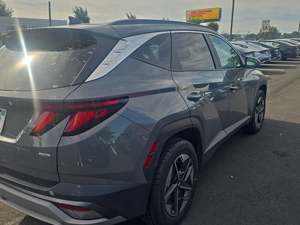 Used 2025 Hyundai Tucson SEL AWD/4WD image 3