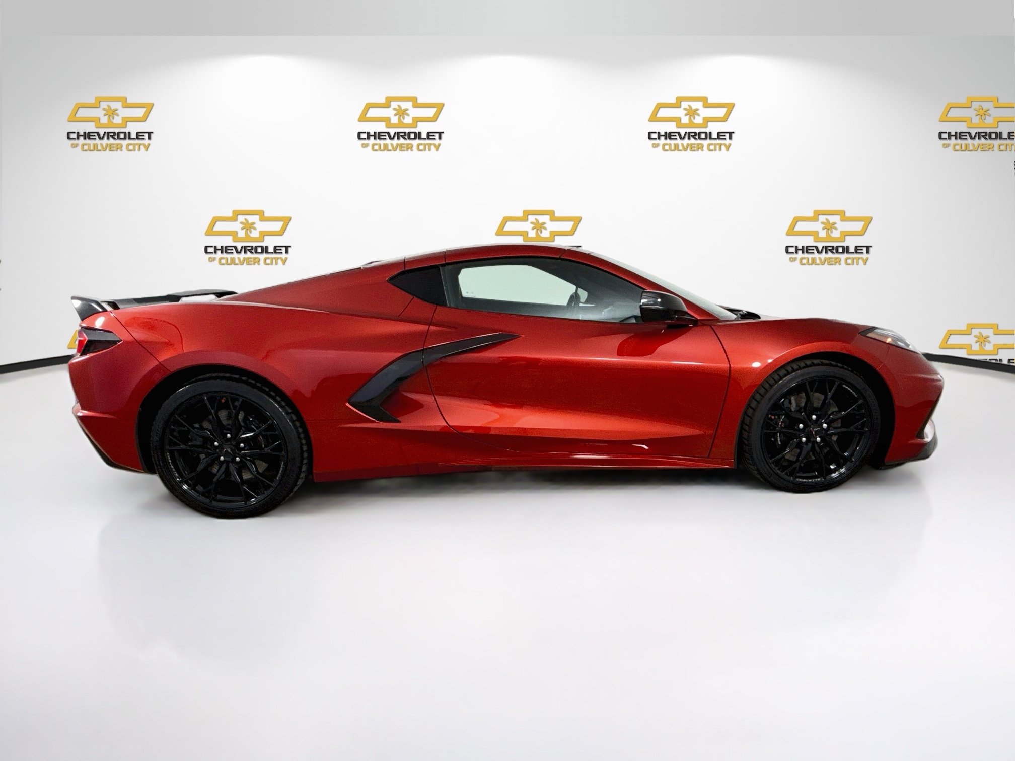 Used 2024 Chevrolet Corvette Stingray Preferred Cpe w/ Z51 Performance Package RWD image 9