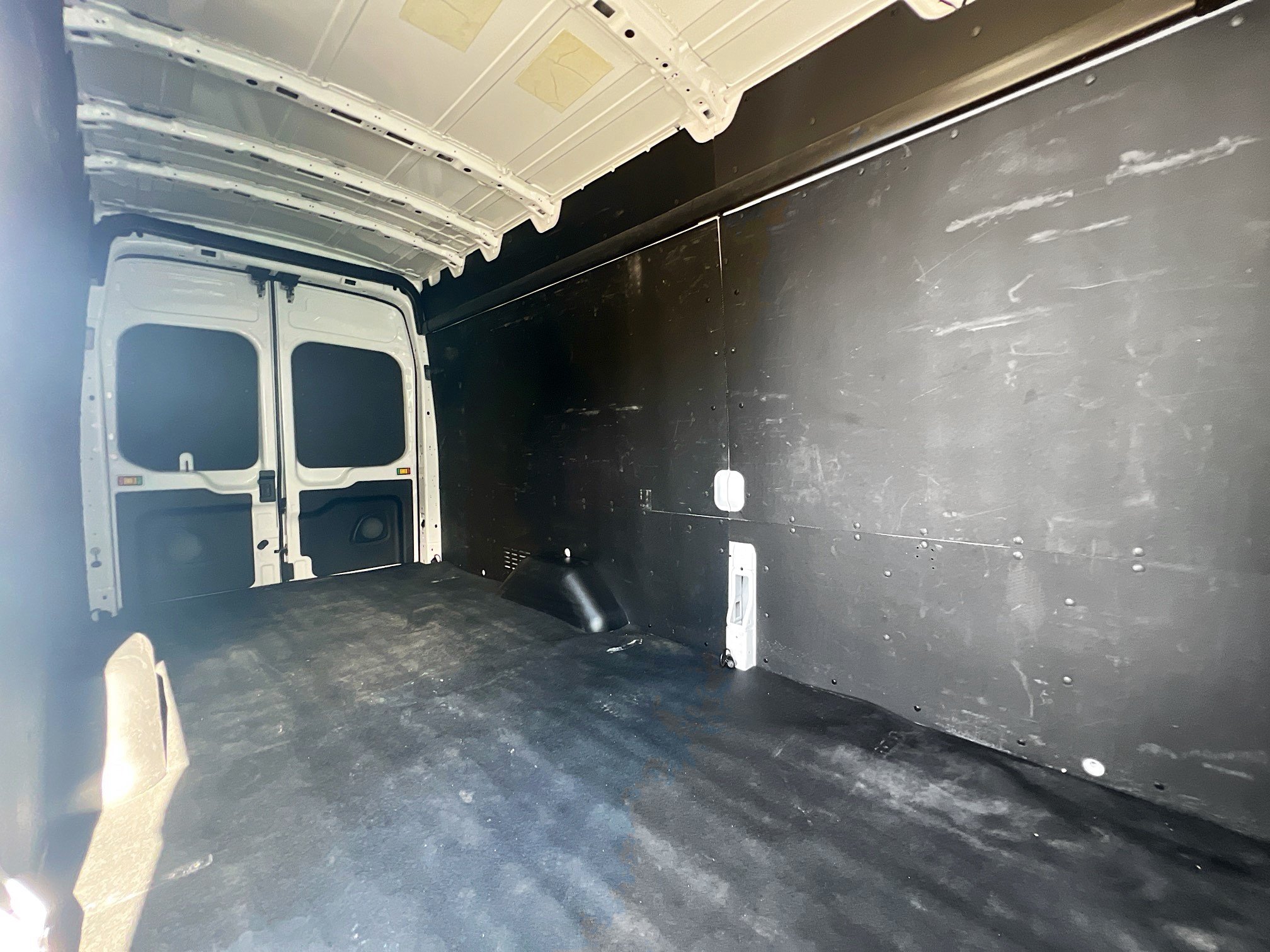 Used 2025 Ford Transit 250 148 High Roof Extended w/ Load Area Protection Package RWD image 31
