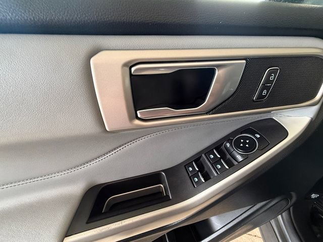 Used 2023 Ford Explorer XLT w/ Equipment Group 202A image 11