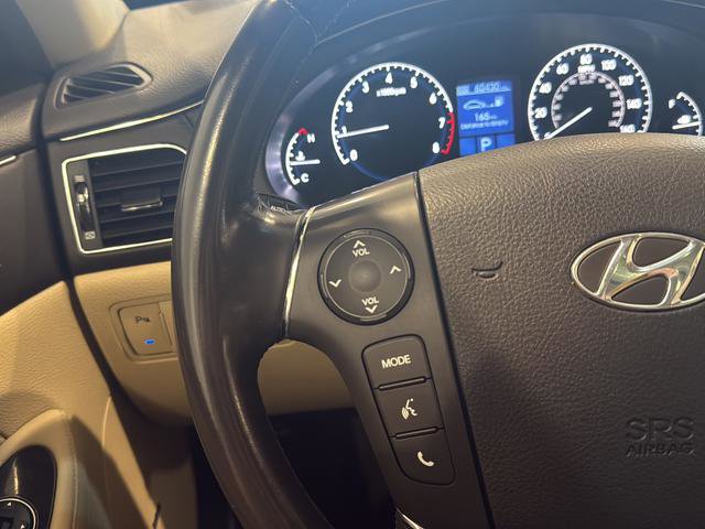 Used 2009 Hyundai Genesis 3.8 w/ Technology Pkg 4 RWD image 27