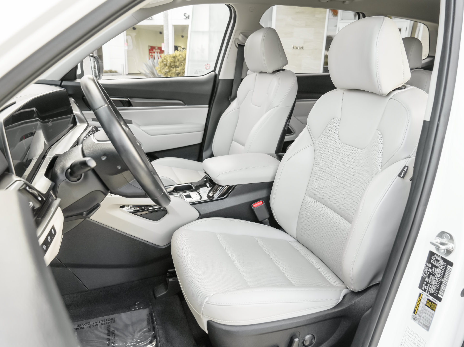 Used 2025 Kia Telluride S FWD image 3