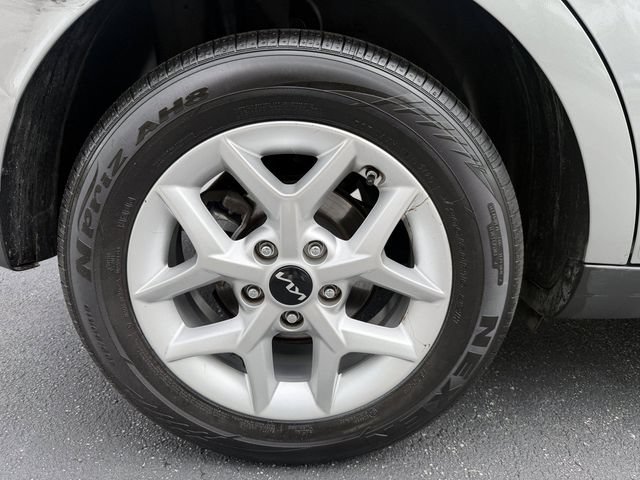 Certified 2023 Kia Soul LX w/ Option Group 015 FWD image 39