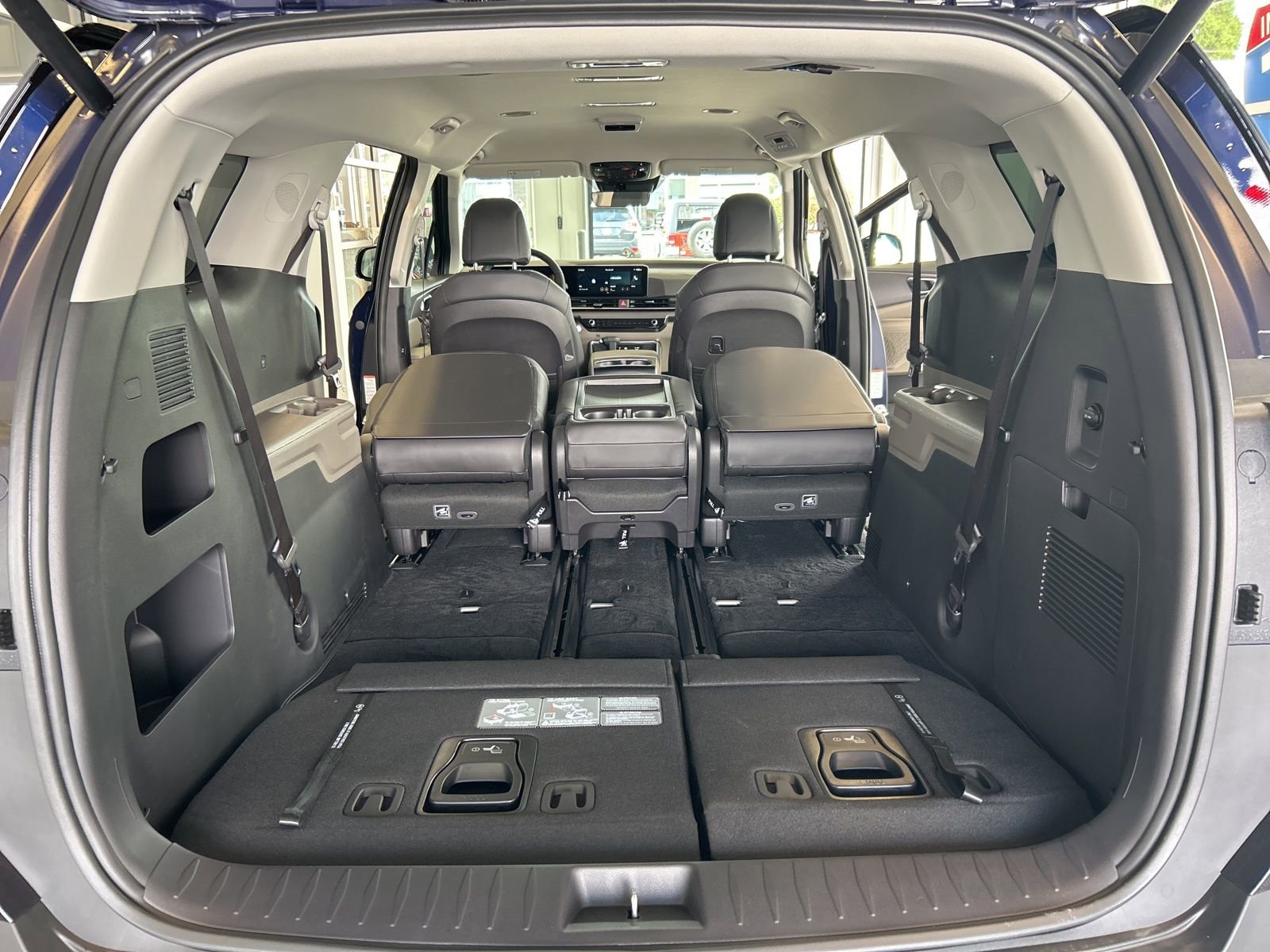 New 2026 Kia Carnival EX image 11