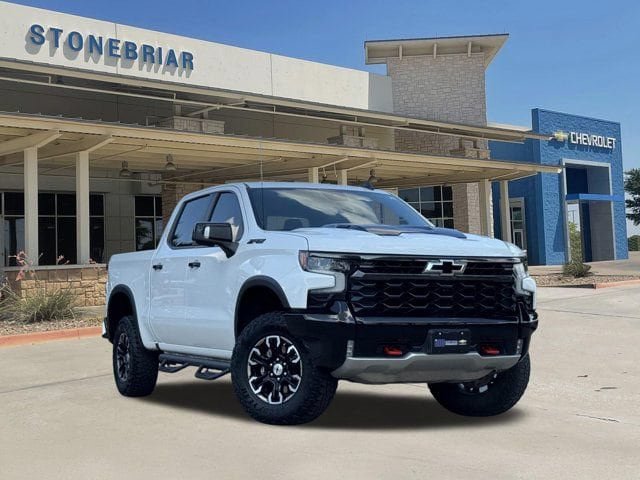 Used 2024 Chevrolet Silverado 1500 ZR2 w/ Technology Package AWD/4WD image 2