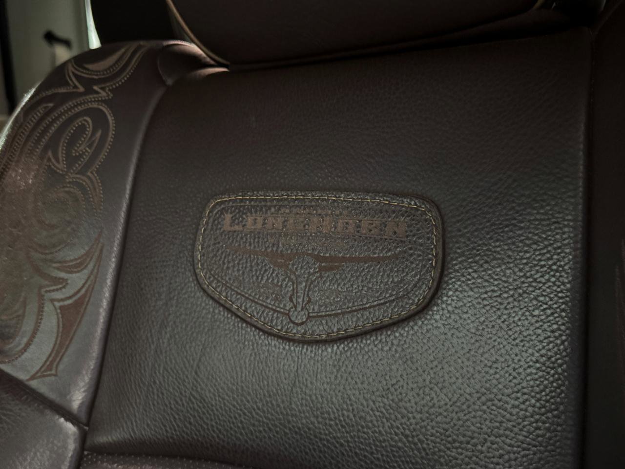 Used 2015 RAM 1500 Laramie Longhorn w/ Convenience Group AWD/4WD image 32