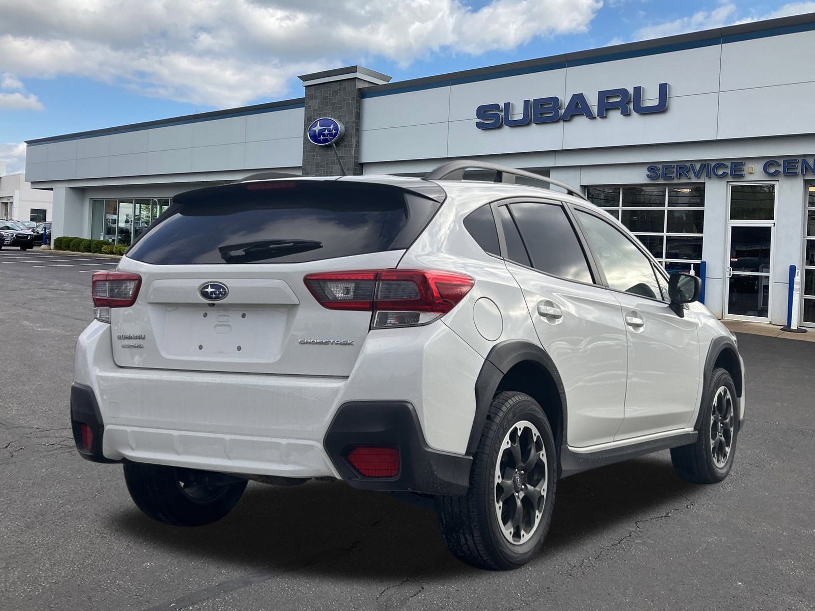 Certified 2023 Subaru Crosstrek 2.0i image 7