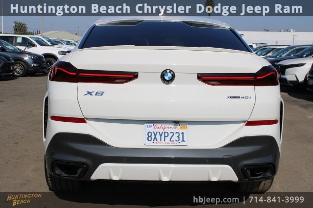 Used 2022 BMW X6 xDrive40i w/ M Sport Package image 4