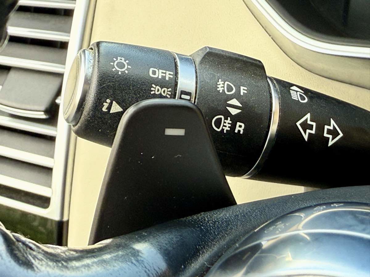 Used 2016 Land Rover Range Rover Long Wheelbase Supercharged image 75