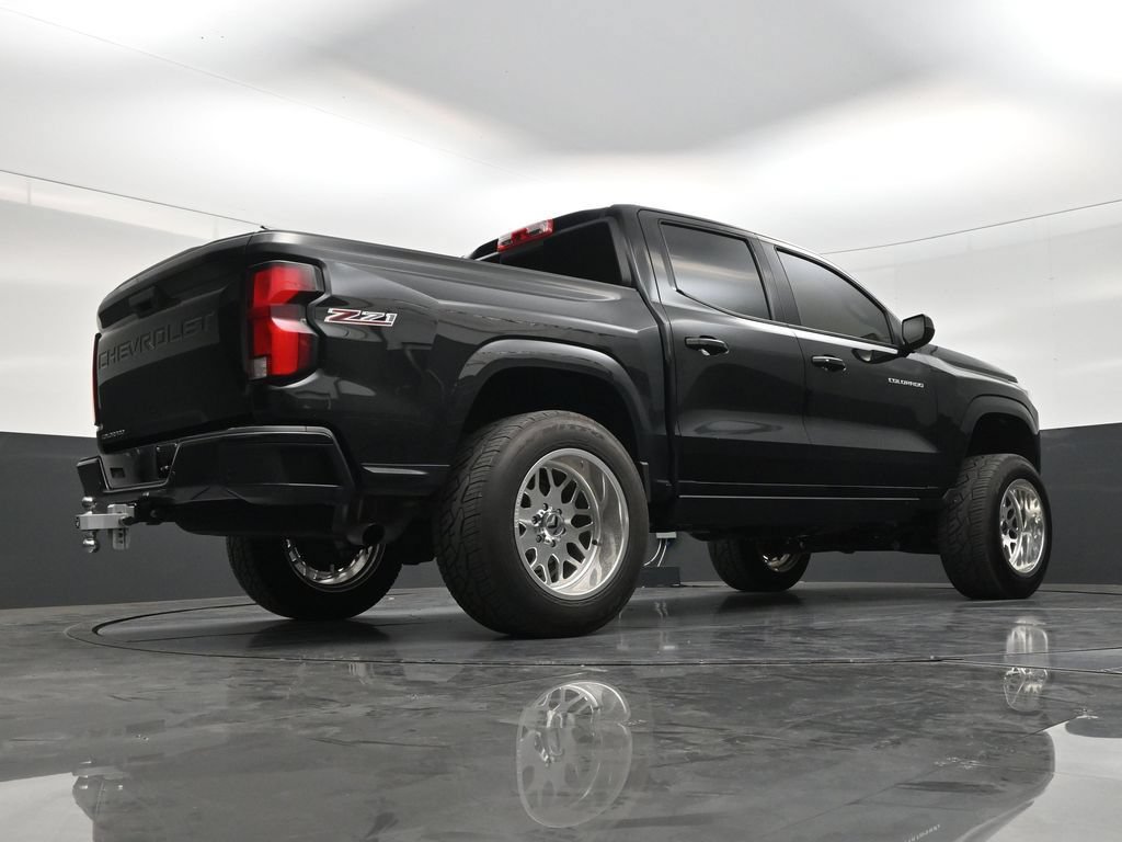Used 2025 Chevrolet Colorado Z71 AWD/4WD image 24