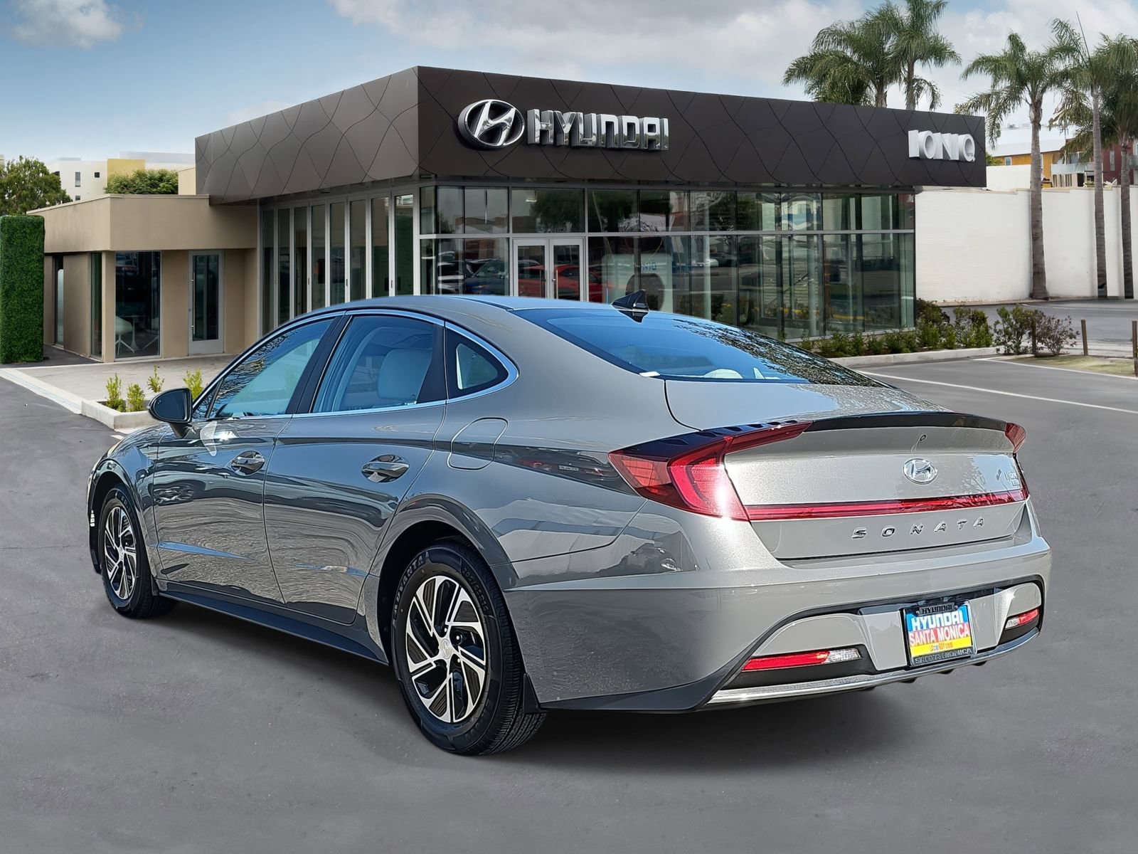 Used 2023 Hyundai Sonata Blue image 5