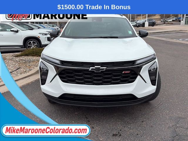 Used 2024 Chevrolet Trax RS w/ Driver Confidence Package image 2