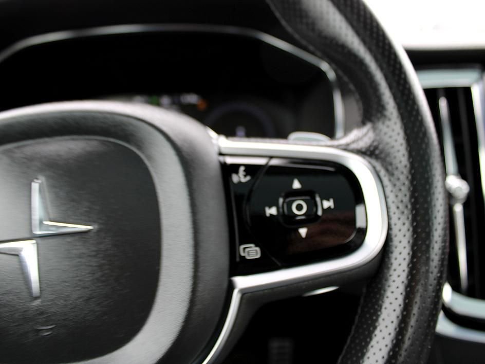 Used 2021 Polestar Polestar 1 image 29