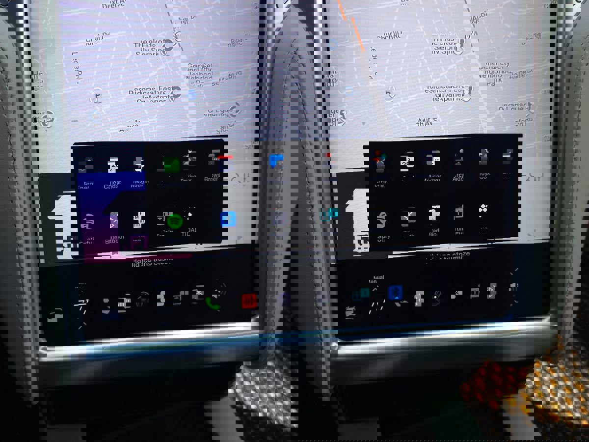 Used 2018 Tesla Model S 100D image 43