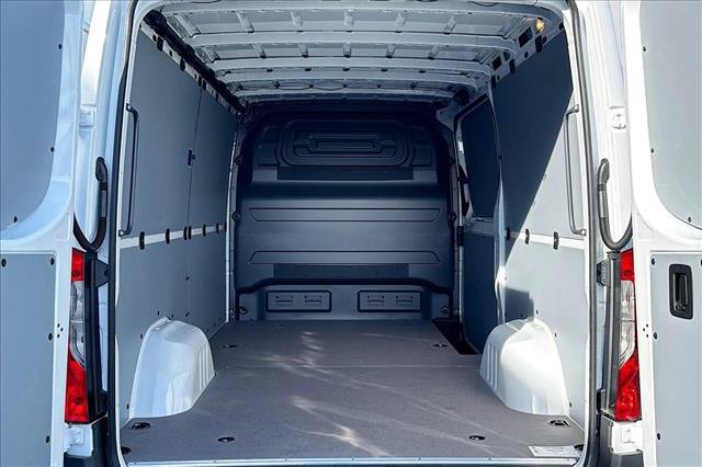 New 2026 Mercedes-Benz Sprinter 2500 image 21
