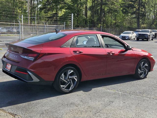 Used 2025 Hyundai Elantra Sport FWD image 5