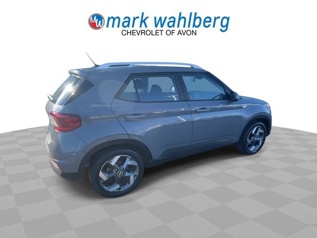 Used 2023 Hyundai Venue SEL w/ Cargo Package FWD image 8