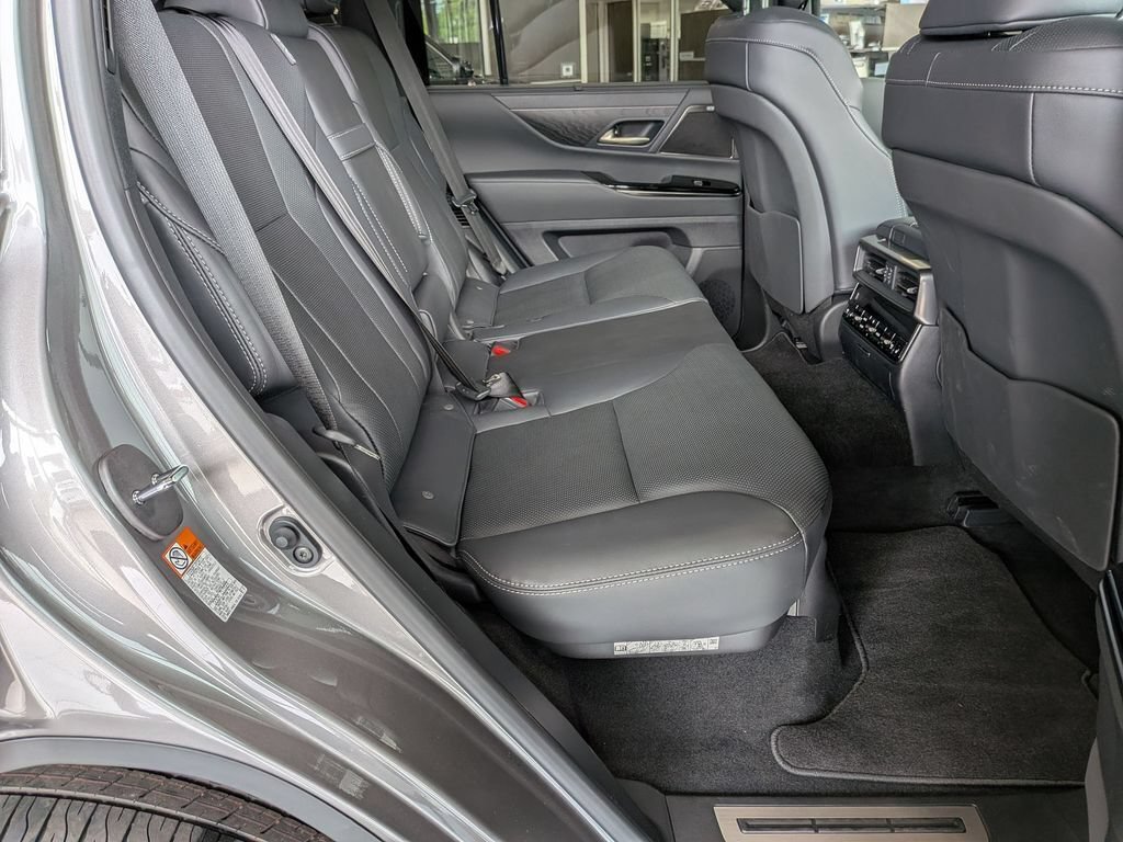 New 2025 Lexus LX 700h Luxury w/ Appearance Package AWD/4WD image 34