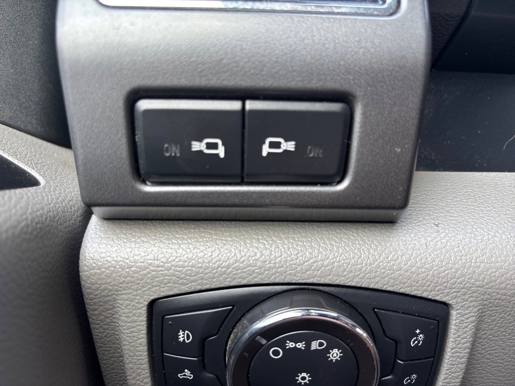 Used 2018 Ford F150 XLT w/ Equipment Group 302A Luxury image 33