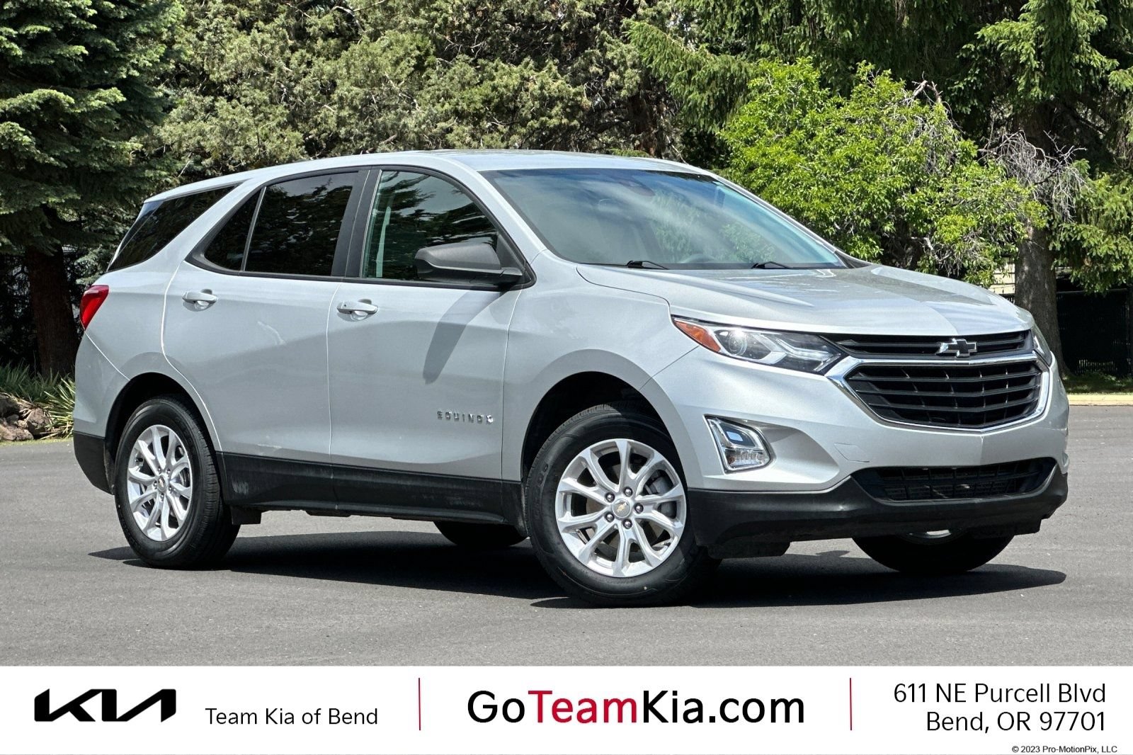 Used 2021 Chevrolet Equinox LS w/ LS Convenience Package AWD/4WD image 1