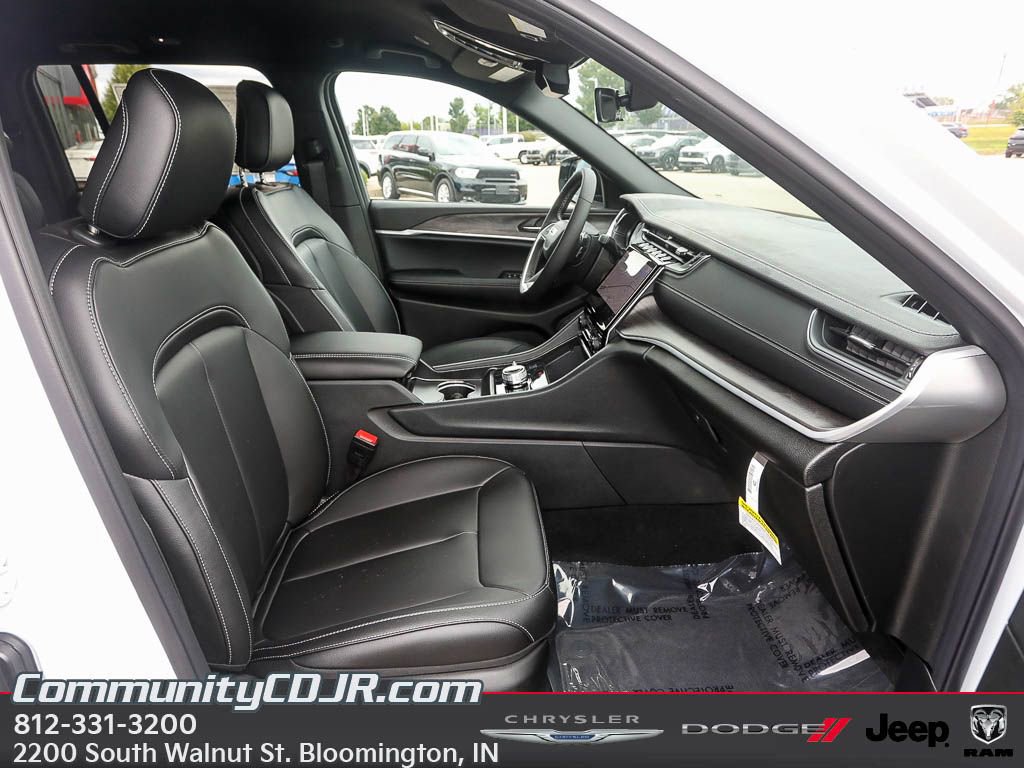 New 2025 Jeep Grand Cherokee Limited image 19