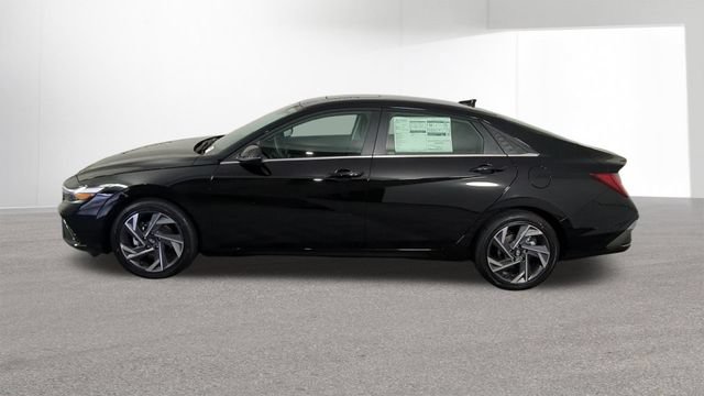 New 2026 Hyundai Elantra Limited FWD image 5