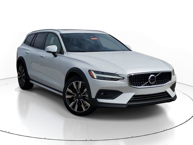 New 2026 Volvo V60 B5 Cross Country Ultra w/ Protection Package Premier AWD/4WD 360° Tour