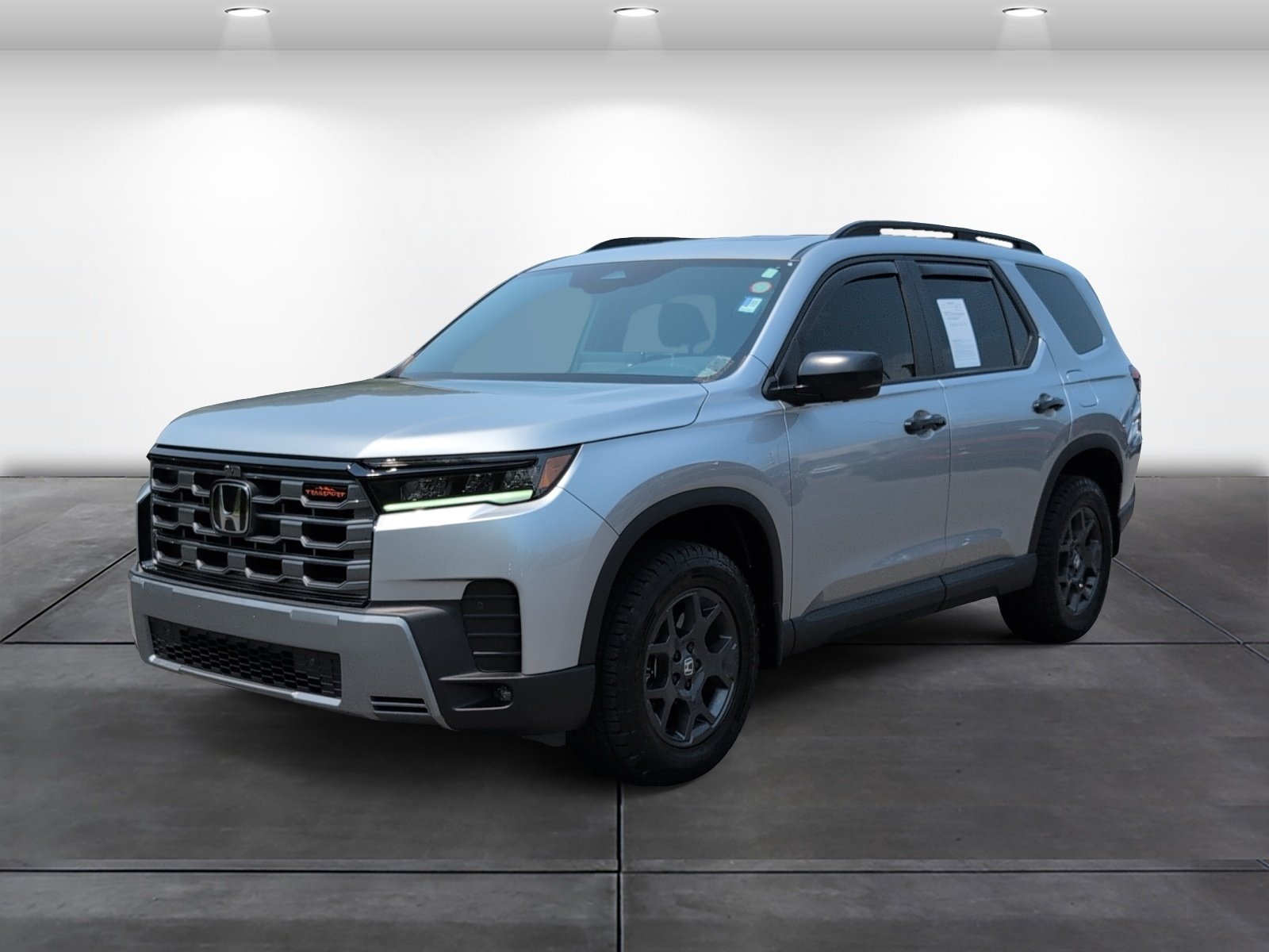 Certified 2026 Honda Pilot TrailSport image 4