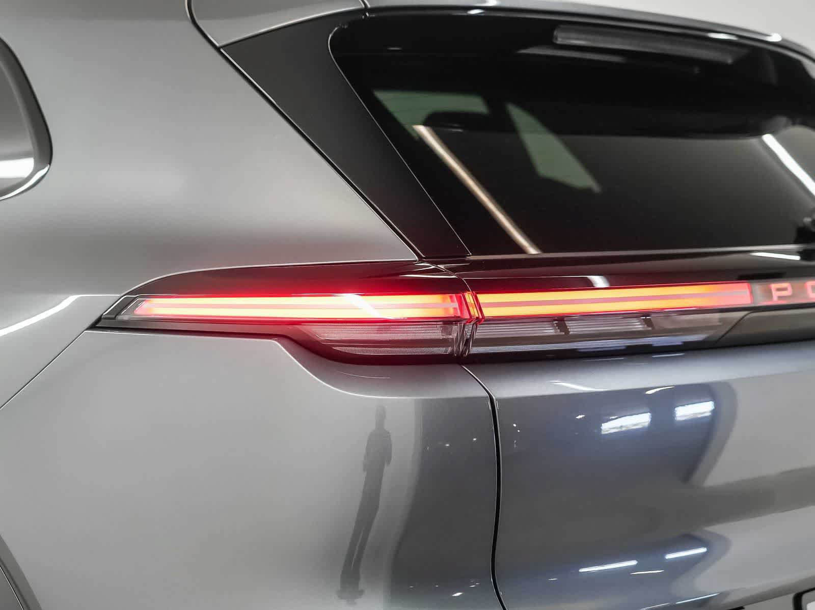 New 2026 Porsche Cayenne Electric AWD/4WD image 13