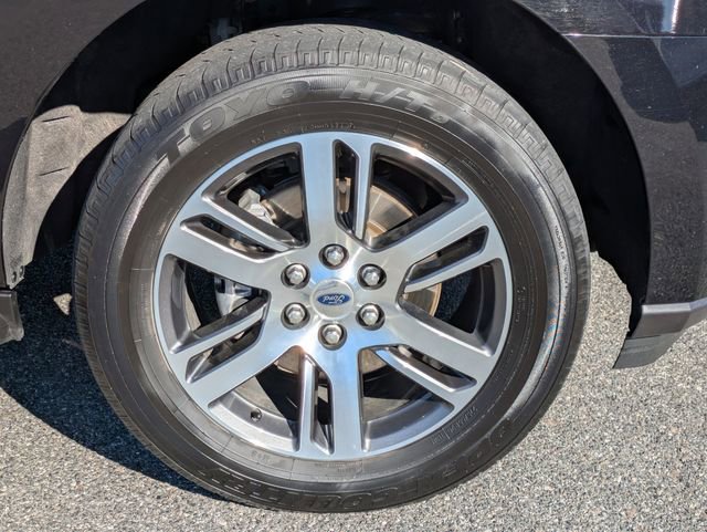 Certified 2024 Ford Expedition Limited image 11