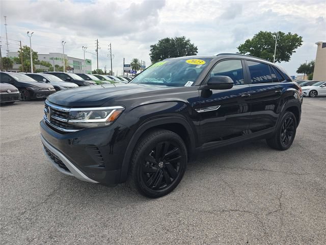Used 2023 Volkswagen Atlas Cross Sport SE w/ Panoramic Sunroof Package FWD image 8