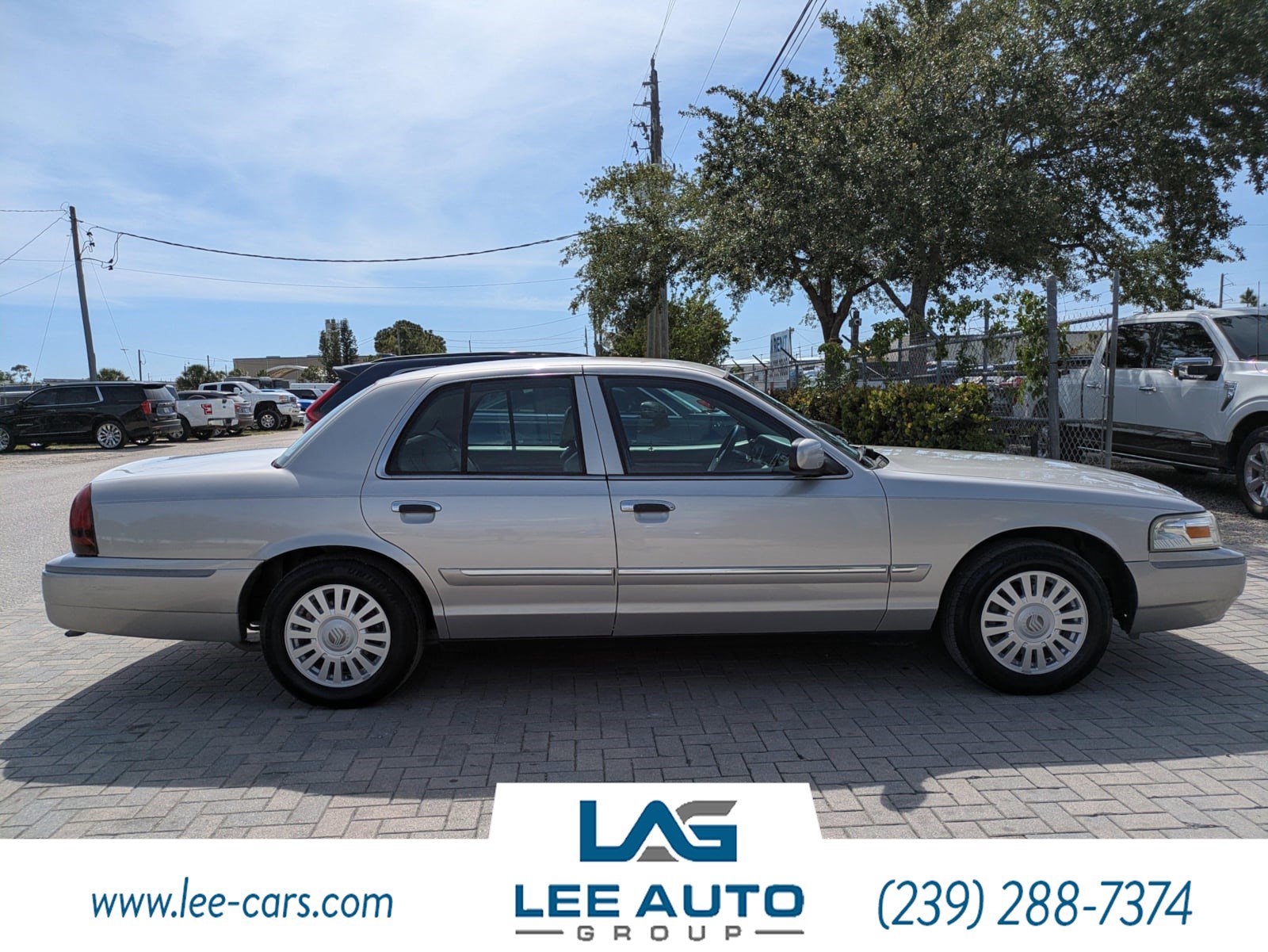 Used 2008 Mercury Grand Marquis GS RWD image 2