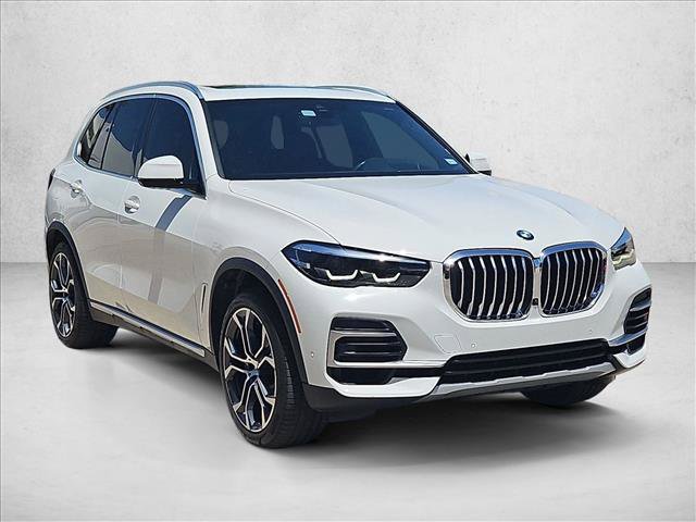 Used 2022 BMW X5 sDrive40i w/ Premium Package RWD image 3